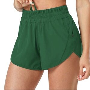 Aurefin Women’s size 4/6 Green Running Shorts New